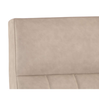 Coelho Lounge Chair
