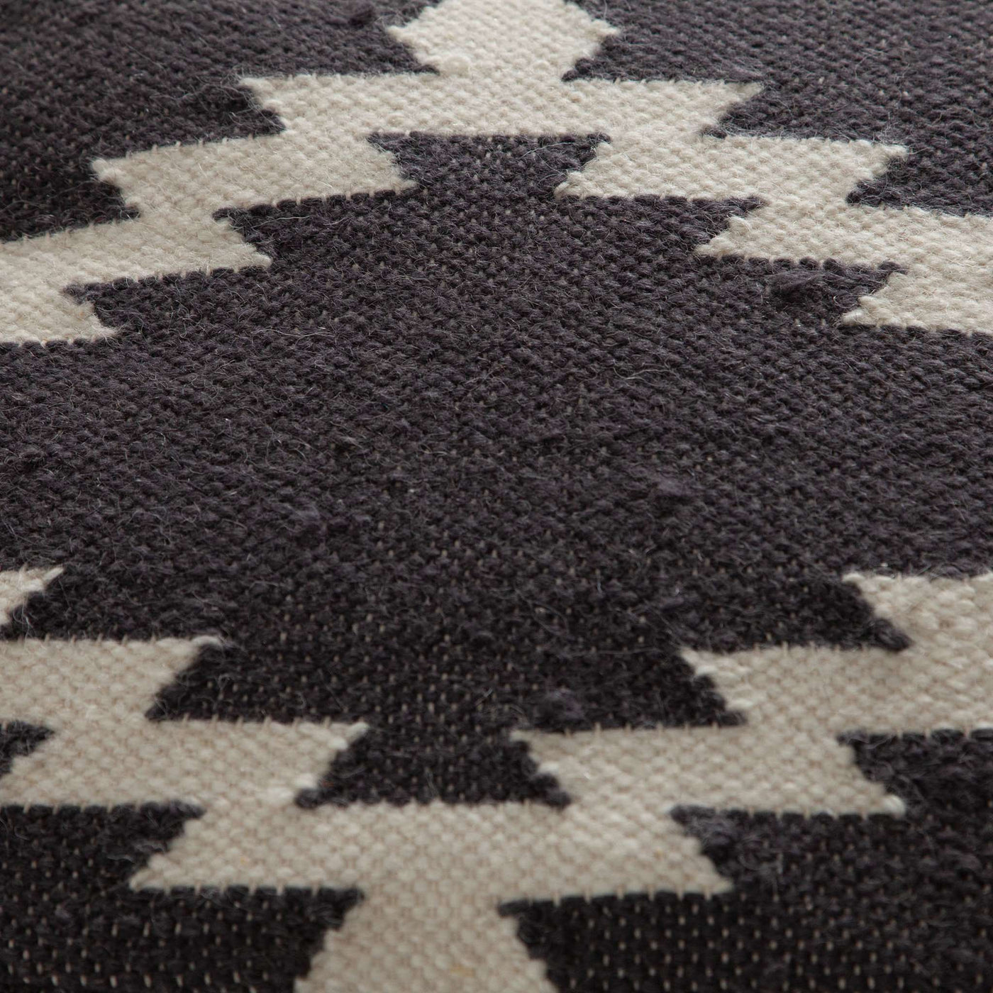 Square Pouf in White/Grey Pattern Wool by Diamond Sofa