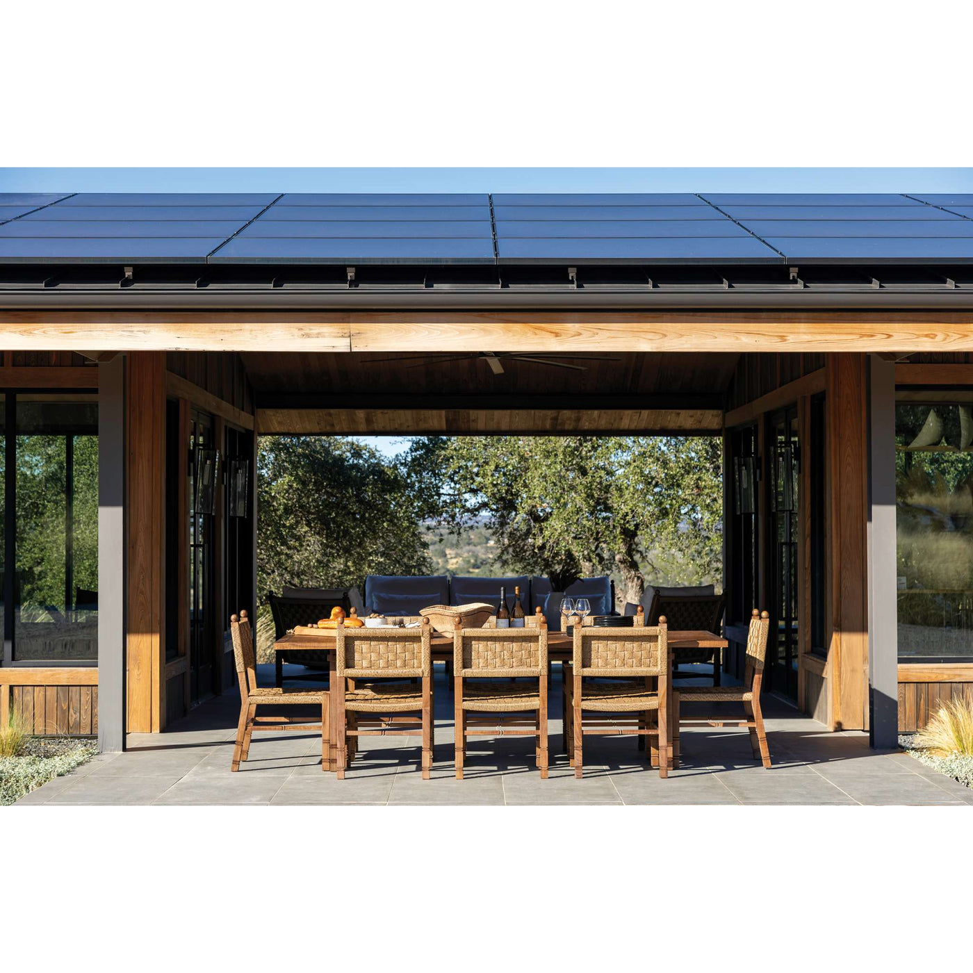 Vaterra Dining Table