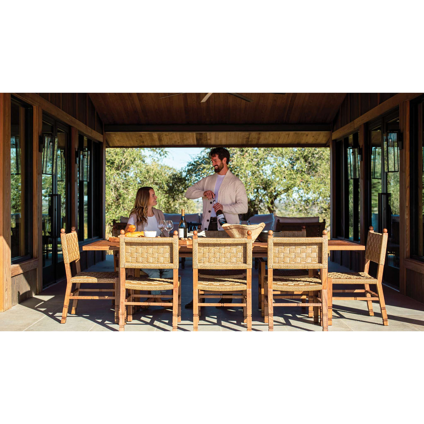 Vaterra Dining Table
