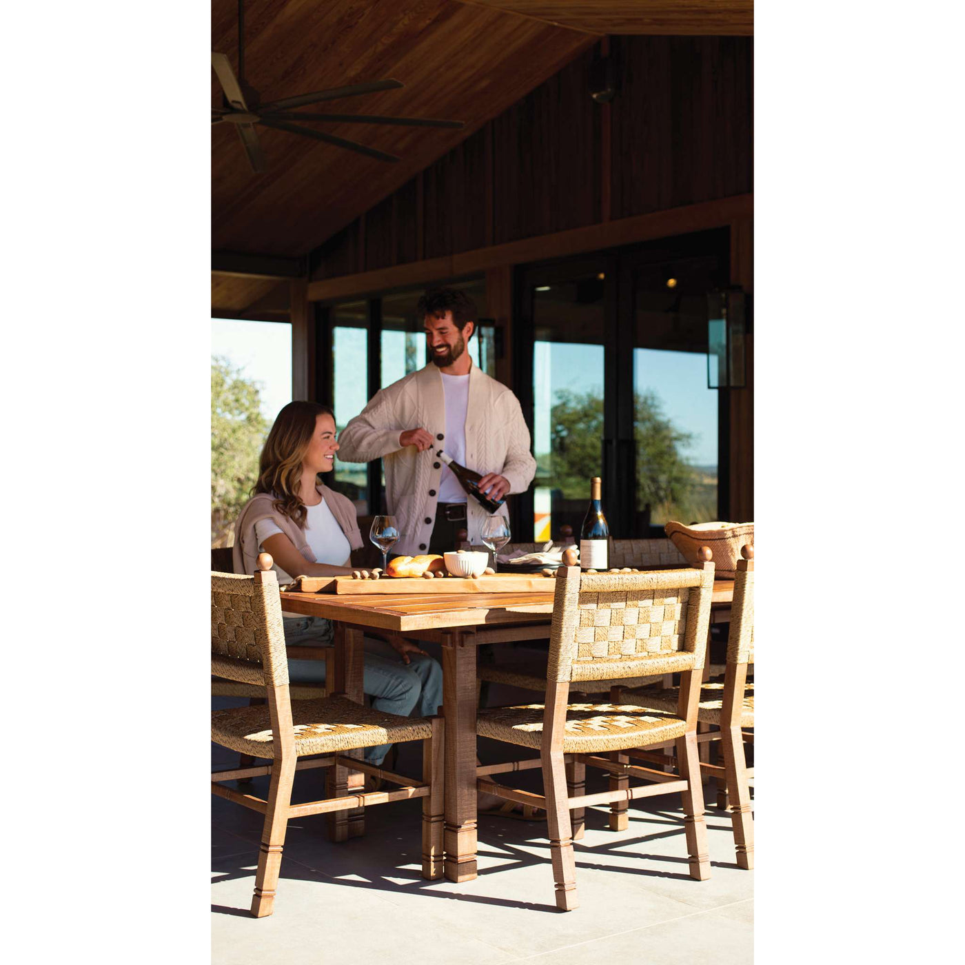 Vaterra Dining Table
